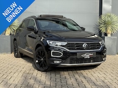 Volkswagen T-Roc - 1.5 TSI Sport Automaat Pano Virtual Keyless