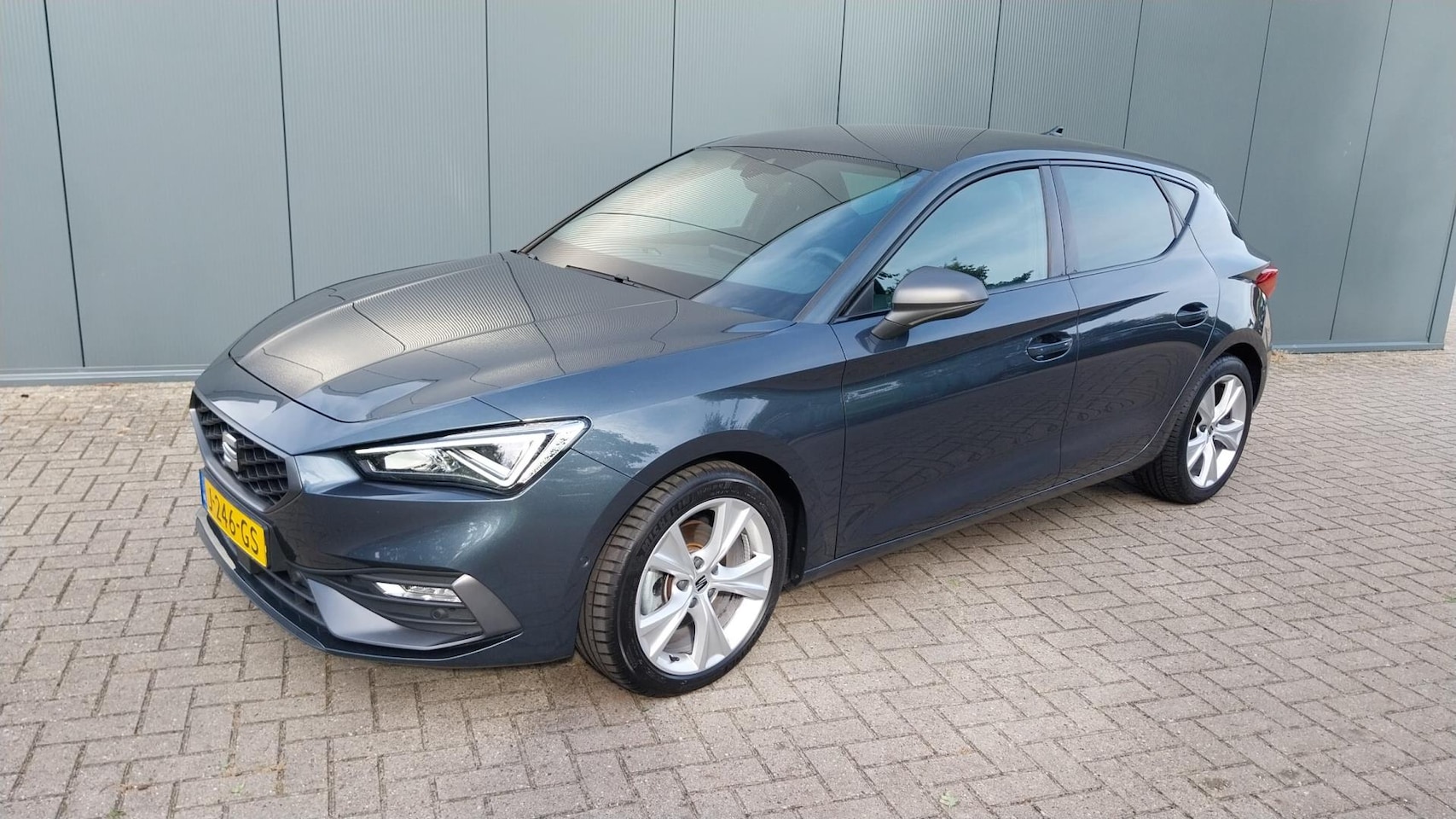 SEAT Leon - 1.5 TSI FR Launch Edition 1.5 TSI FR Launch Edition - AutoWereld.nl