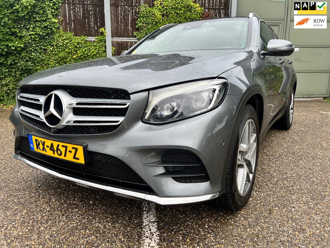 Mercedes-Benz GLC-klasse - 250 d 4MATIC AMG-pakket LEER | PANO | NAP - AutoWereld.nl