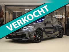 BMW 1-serie - M135i xDrive High Executive M Performance Forged Carbon PANO/Kuip/HEADUP/H&K/BOMVOL