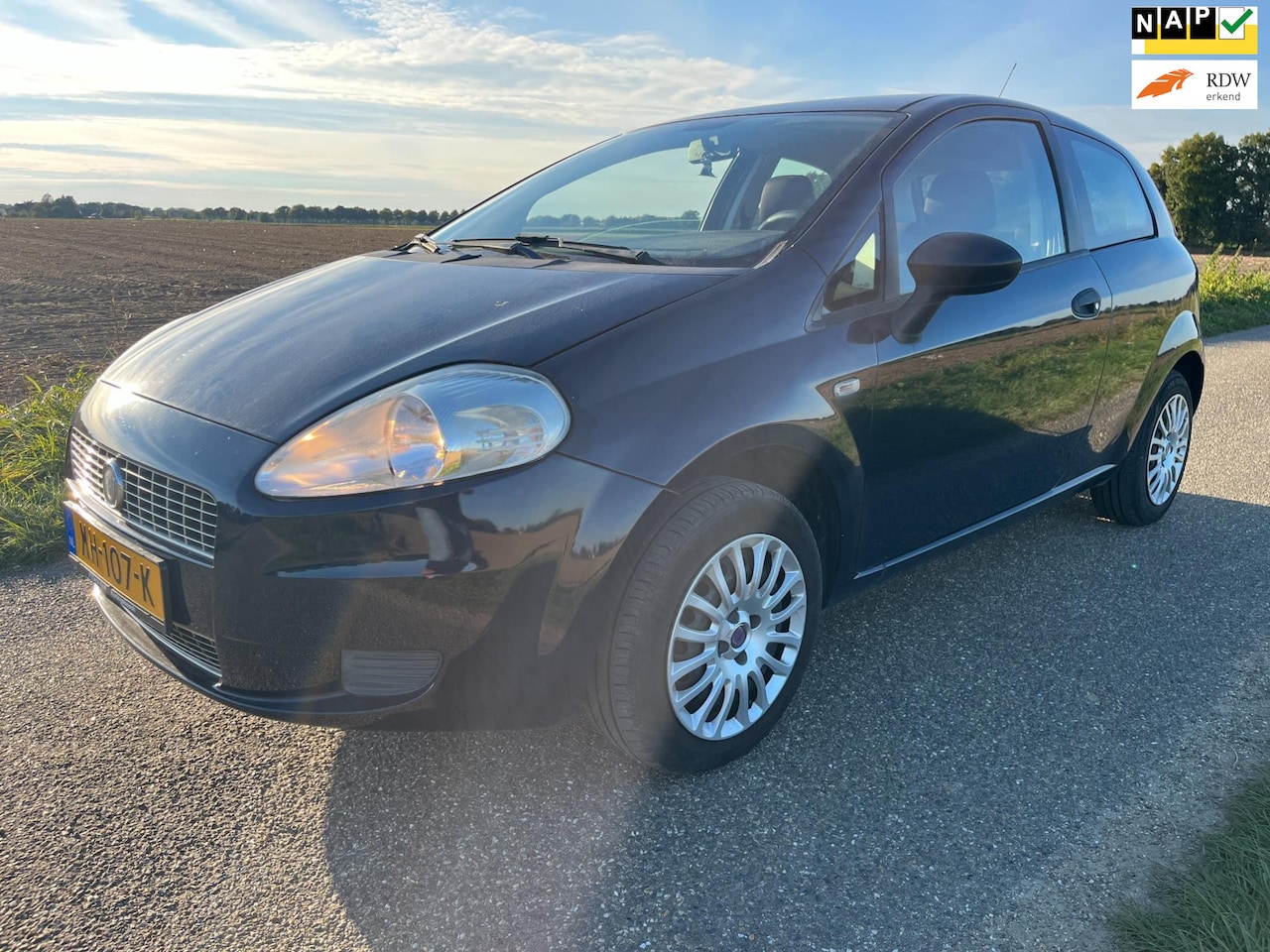 Fiat Punto Evo - 1.2 Active 1.2 Active |nieuwe APK| - AutoWereld.nl