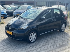 Toyota Aygo - 1.0-12V Comfort Navigator 5 deurs NL AUTO NAP Airco l Toerenteller l Navi l Bleutooth l El