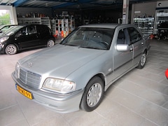 Mercedes-Benz C-klasse - 200 CDI Elegance