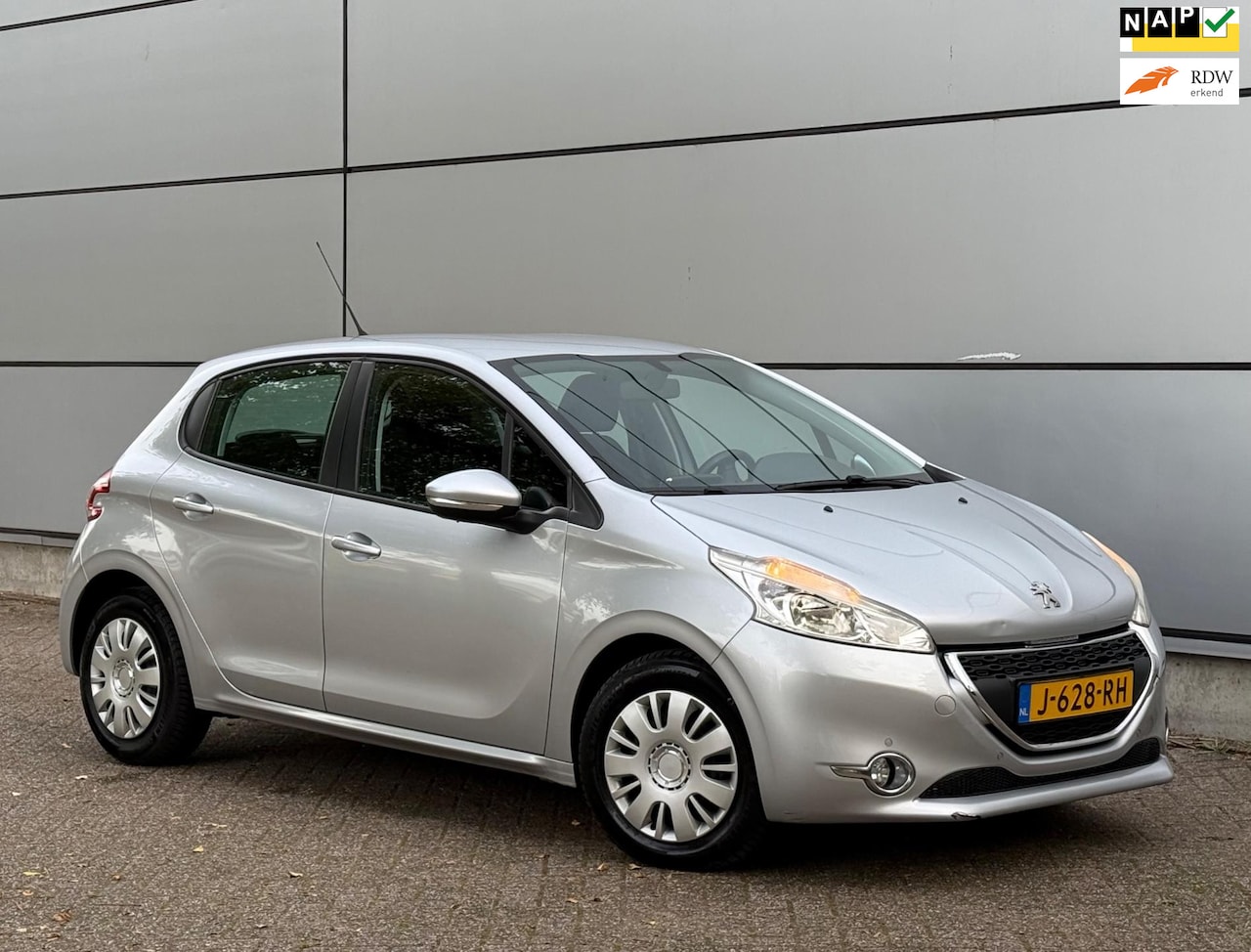 Peugeot 208 - 1.4 HDi Active 1e Eignr |Navi |Airco |Cruise |Park Sensor |Stuurbed |Nap |Boekjes - AutoWereld.nl