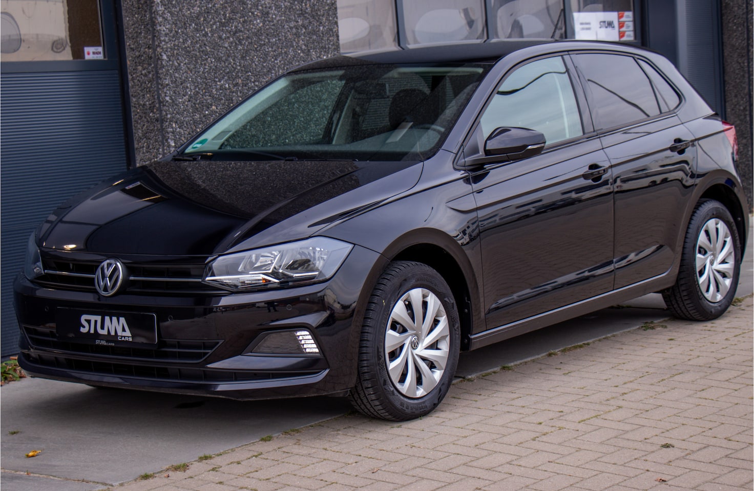 Volkswagen Polo - 1.0 Comfortline Business | Climate | Stoelverwarming | Stuurbediening | Bluetooth | 2 X PD - AutoWereld.nl