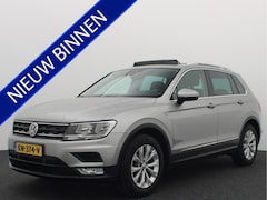 Volkswagen Tiguan - 1.4 TSI Connected Series TREKHAAK / PANORAMADAK / GR NAVI / CARPLAY / ACC / DAB+ / PDC / B