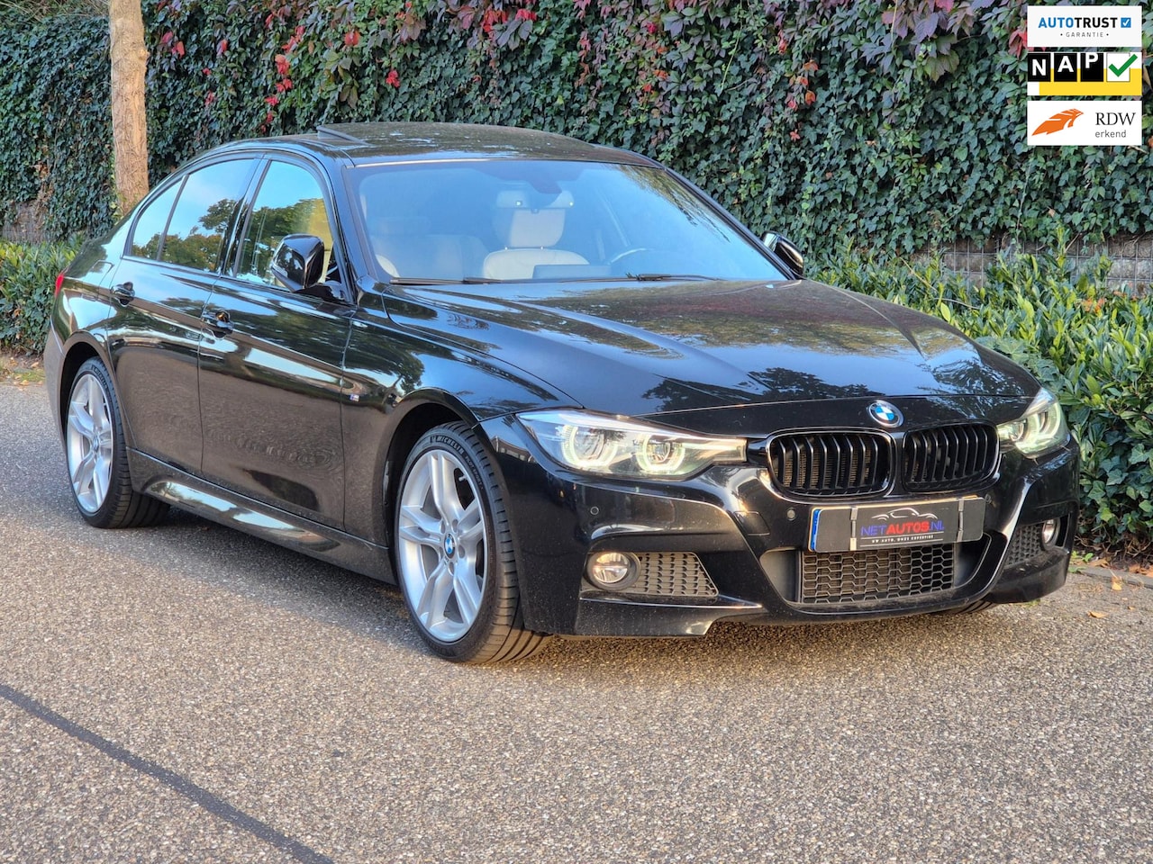 BMW 3-serie - 320i Edition M Sport Shadow Executive Schuifdak Apple CarPlay Camera NAP - AutoWereld.nl