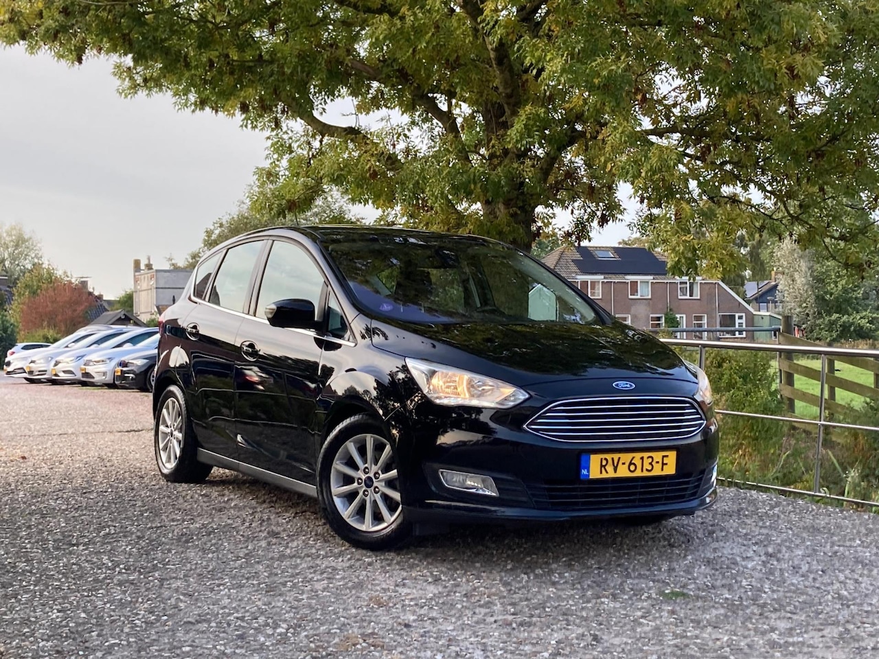 Ford C-Max - 1.0 Titanium | Cruise + Clima + Pano nu € 6.975,-!!! - AutoWereld.nl