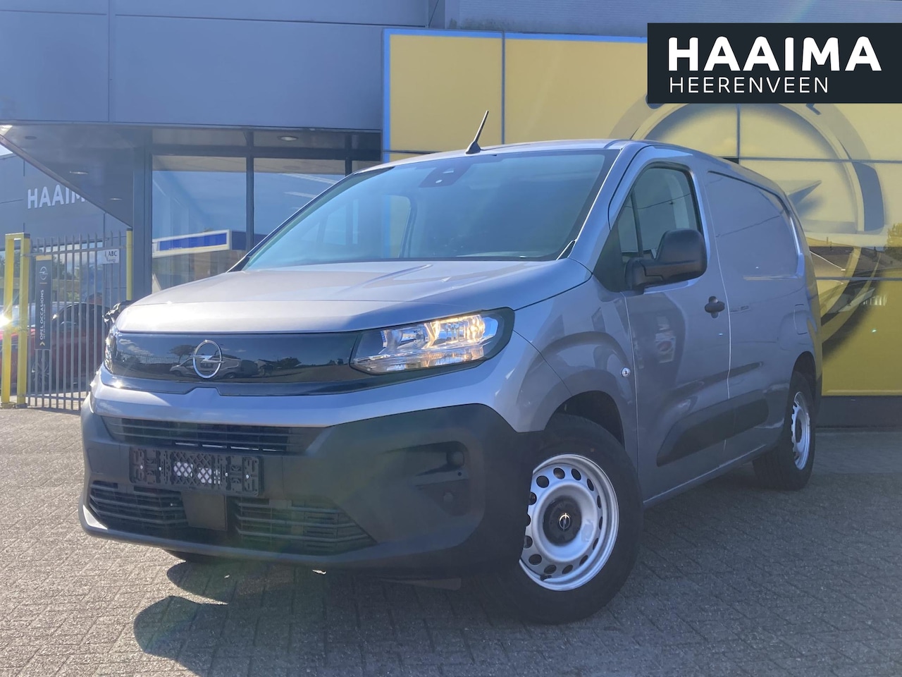 Opel Combo - 136 L2 50kWh | NIEUW | DIRECT LEVERBAAR | Camera | Carplay/ Android auto | Cruise Control - AutoWereld.nl