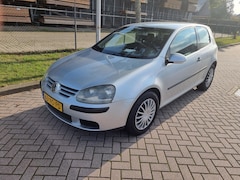 Volkswagen Golf - 1.4 Trendline