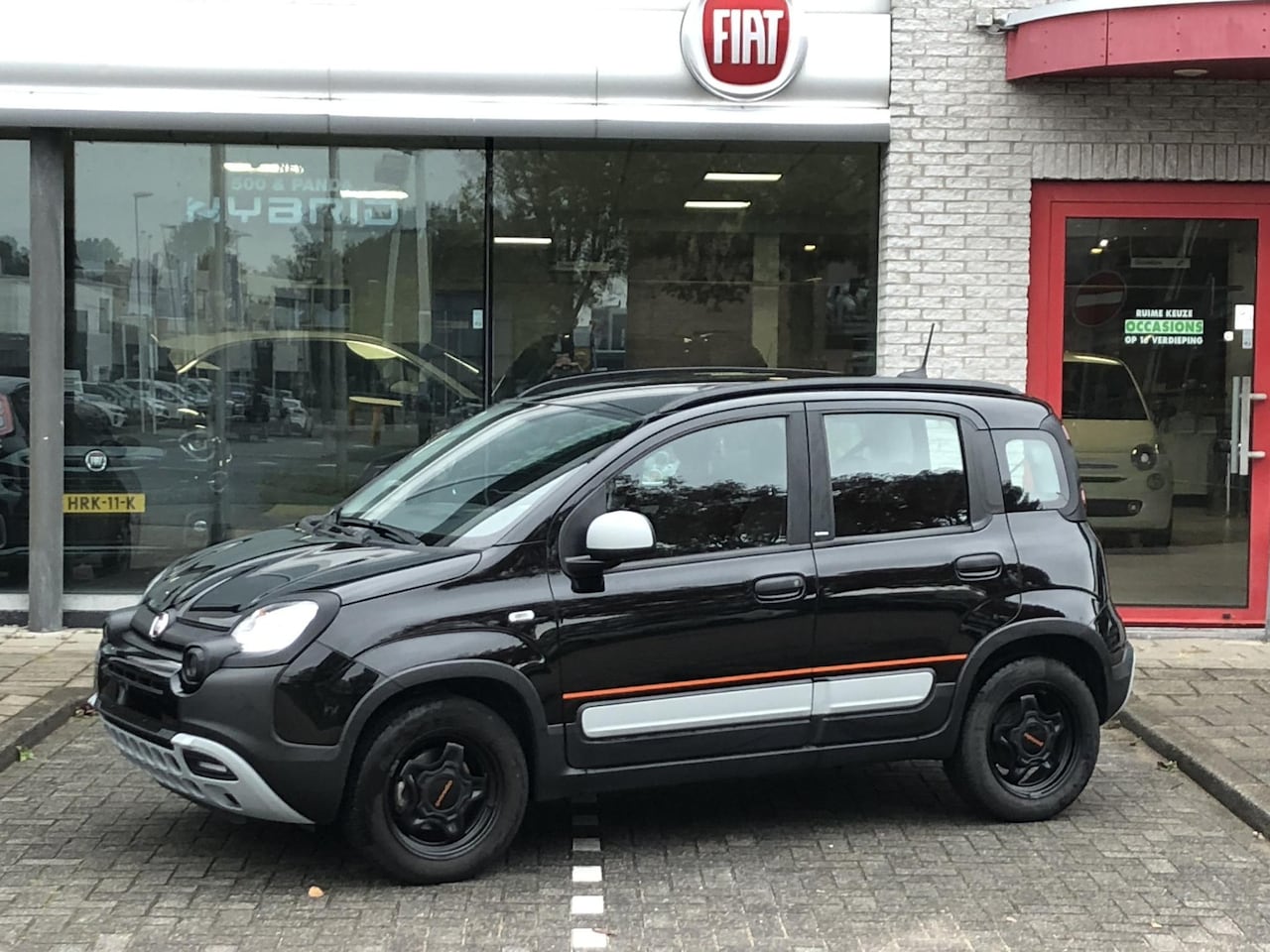 Fiat Panda - 1.0 Hybrid Cross Garmin CLIMATE|APPLE/ANDROID|DAB|5-PERSOONS - AutoWereld.nl