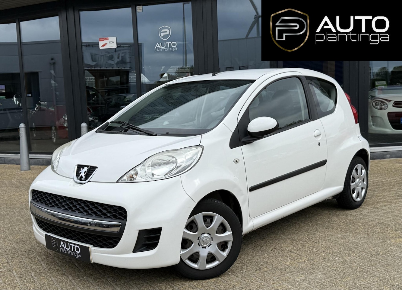 Peugeot 107 - 1.0-12V XR | 5 Deurs | 2 Sleutels | APK Tot 15-10-2026 | - AutoWereld.nl