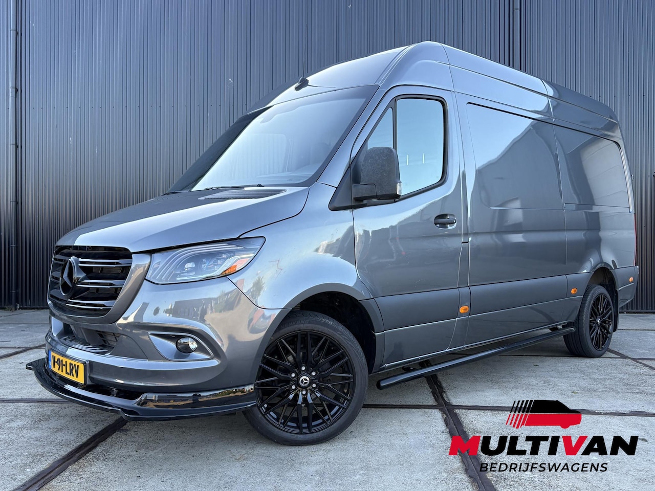 Mercedes-Benz Sprinter - 319 L2H2 | 3,5 TON Trekgewicht | LEDER | LED - AutoWereld.nl