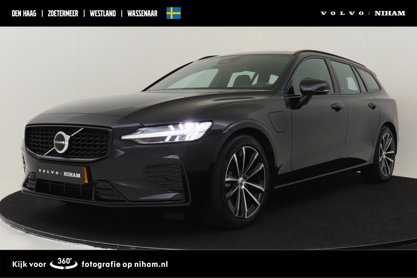 Volvo V60 - T6 PLUG-IN HYBRID AWD PLUS DARK -PANO.DAK|HARMAN/KARDON|360°CAM|BLIS|TREKHAAK - AutoWereld.nl