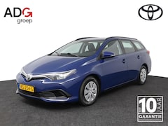 Toyota Auris Touring Sports - 1.3 Now | Trekhaak |