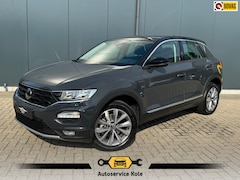 Volkswagen T-Roc - 1.0 TSI Style * Virtual Cockpit * Carplay * Clima * Acc