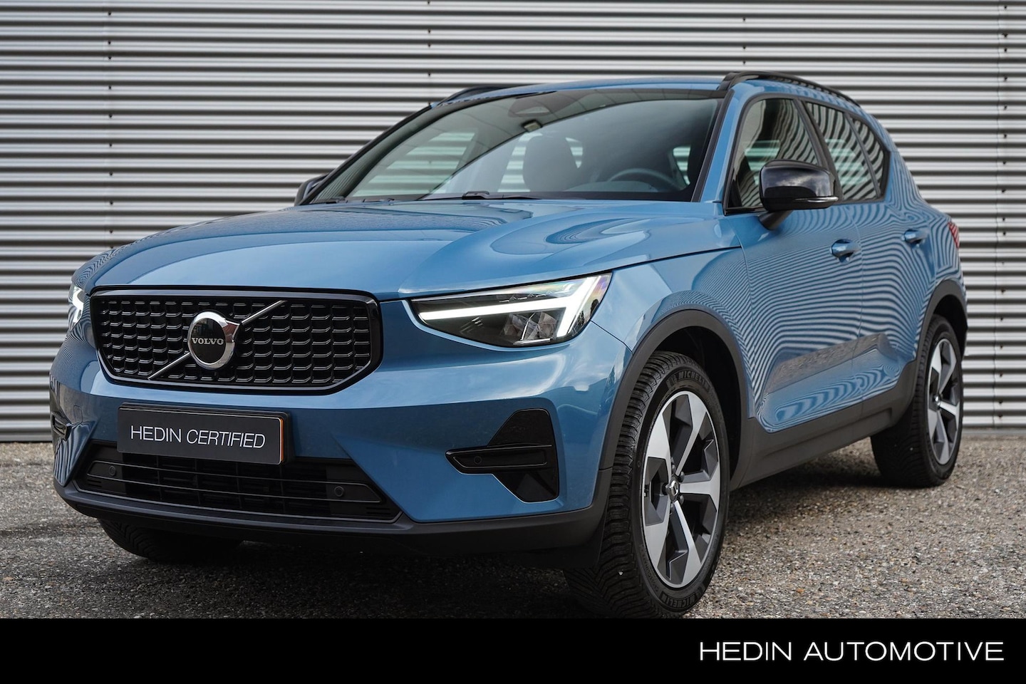 Volvo XC40 - B4 Plus Dark | 2000 kg trekgewicht | Trekhaak | Stuur & Stoelverwarming | Pilot Assist | E - AutoWereld.nl