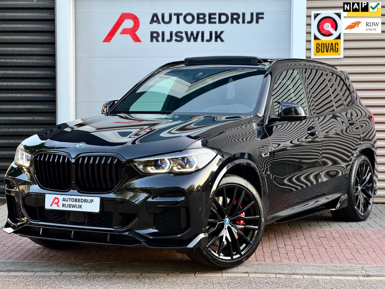 BMW X5 - XDrive45e M Sportstoelen/Skylounge/360/Carbon - AutoWereld.nl