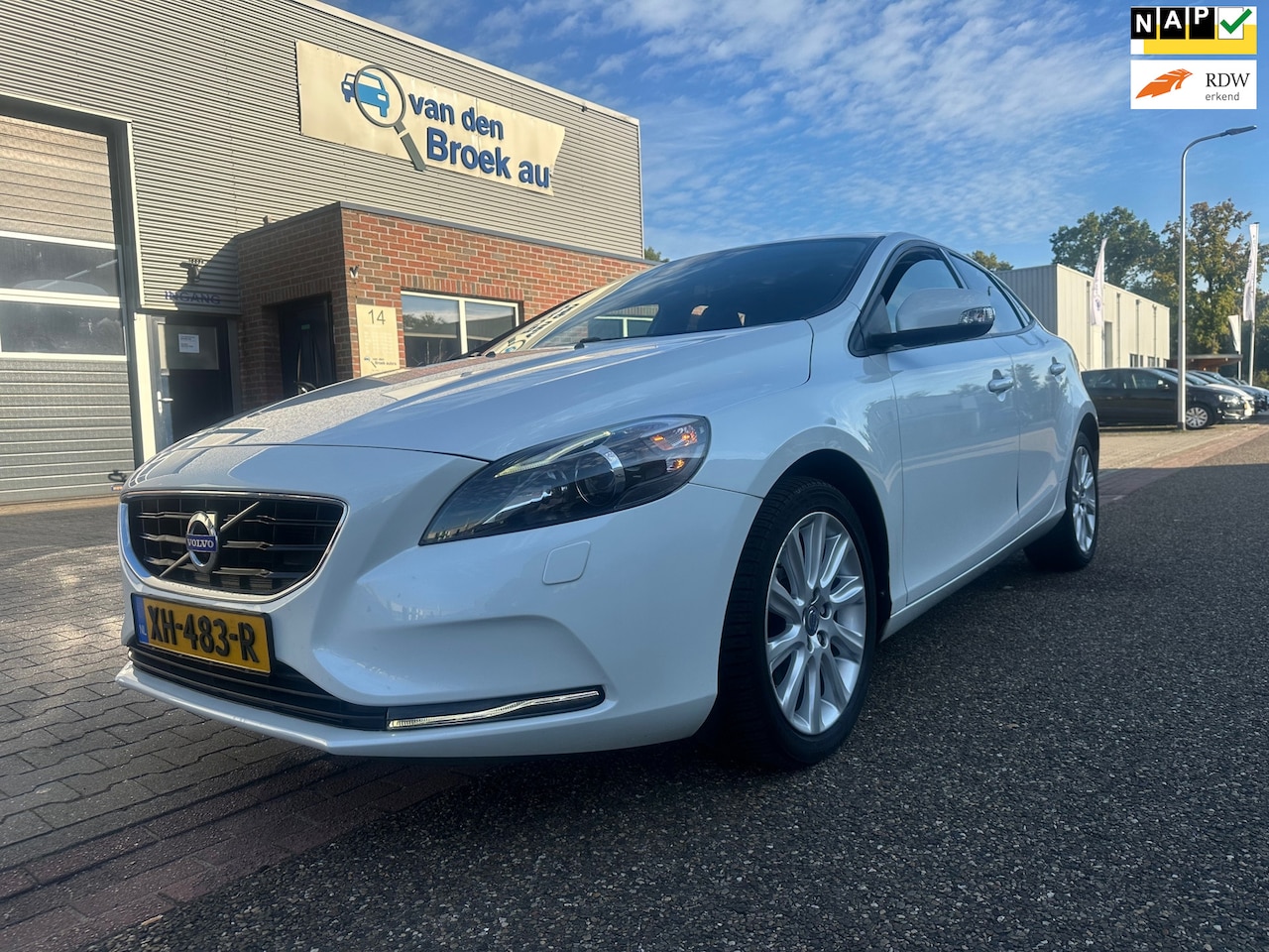 Volvo V40 - 1.6 T2 Summum 1.6 T2 Summum - AutoWereld.nl