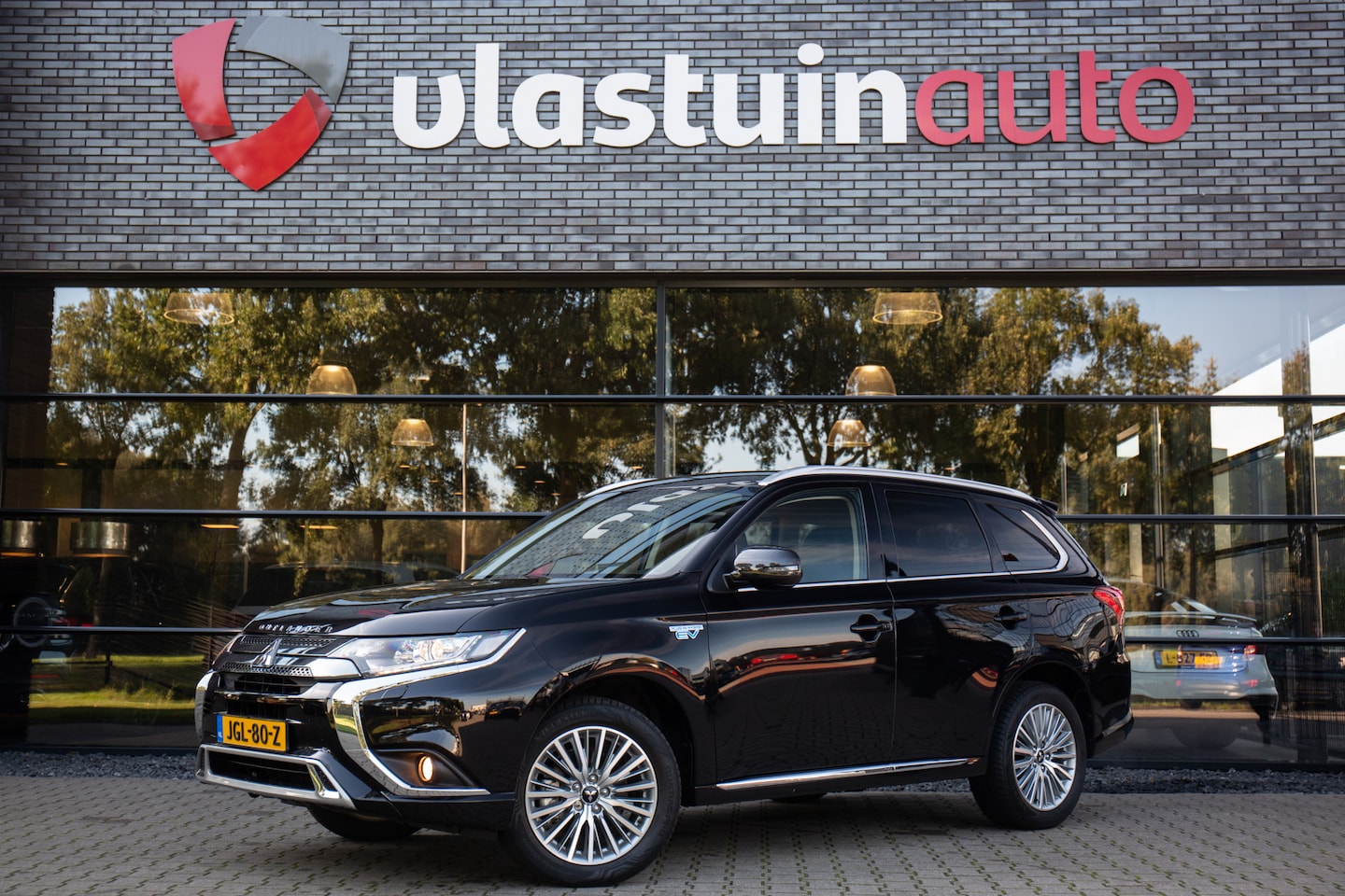Mitsubishi Outlander - 2.4 PHEV Intense 2.4 PHEV Intense - AutoWereld.nl