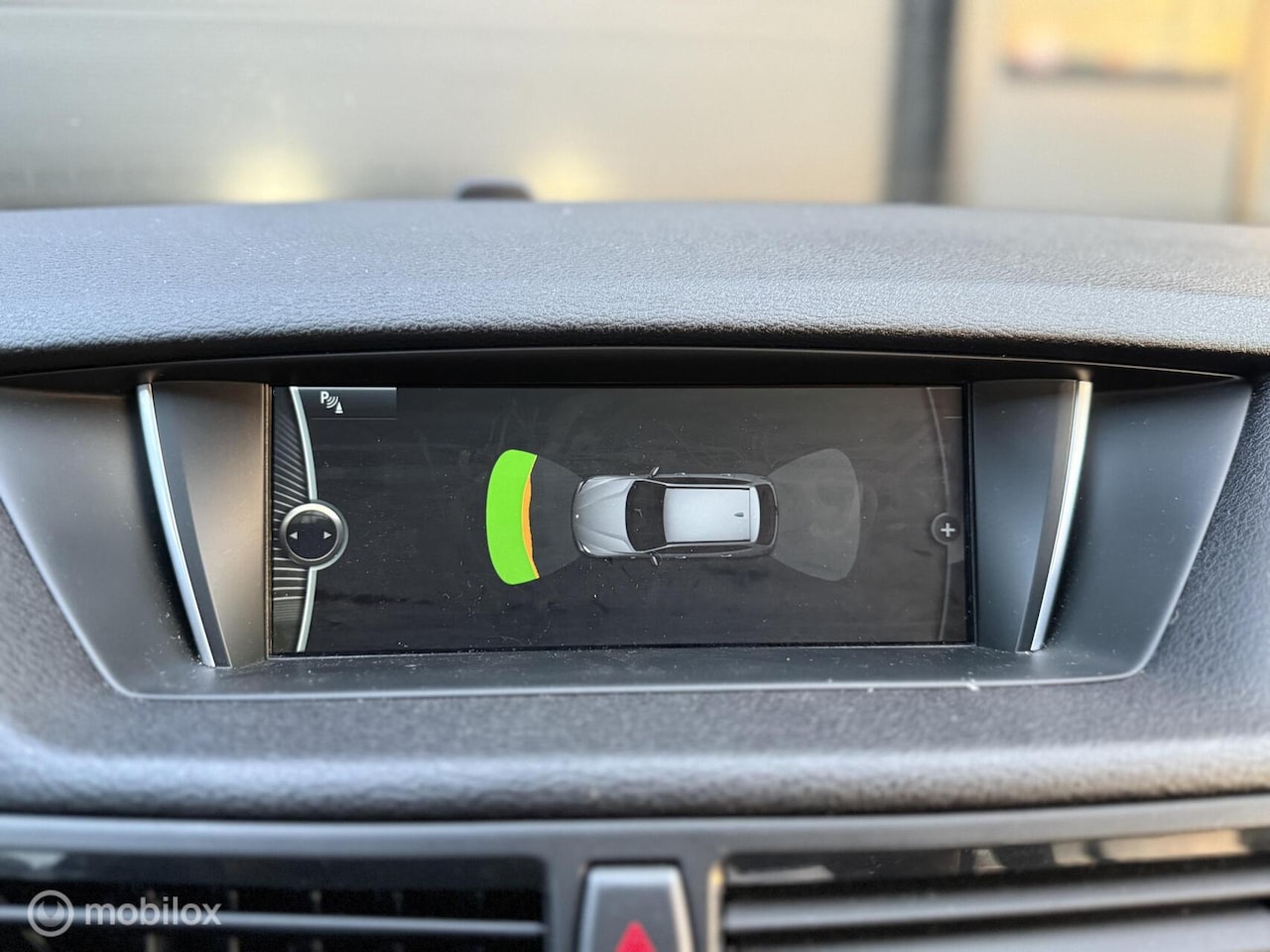 BMW X1 - sDrive20i High Executive | Dealeronderhouden | NAP - AutoWereld.nl