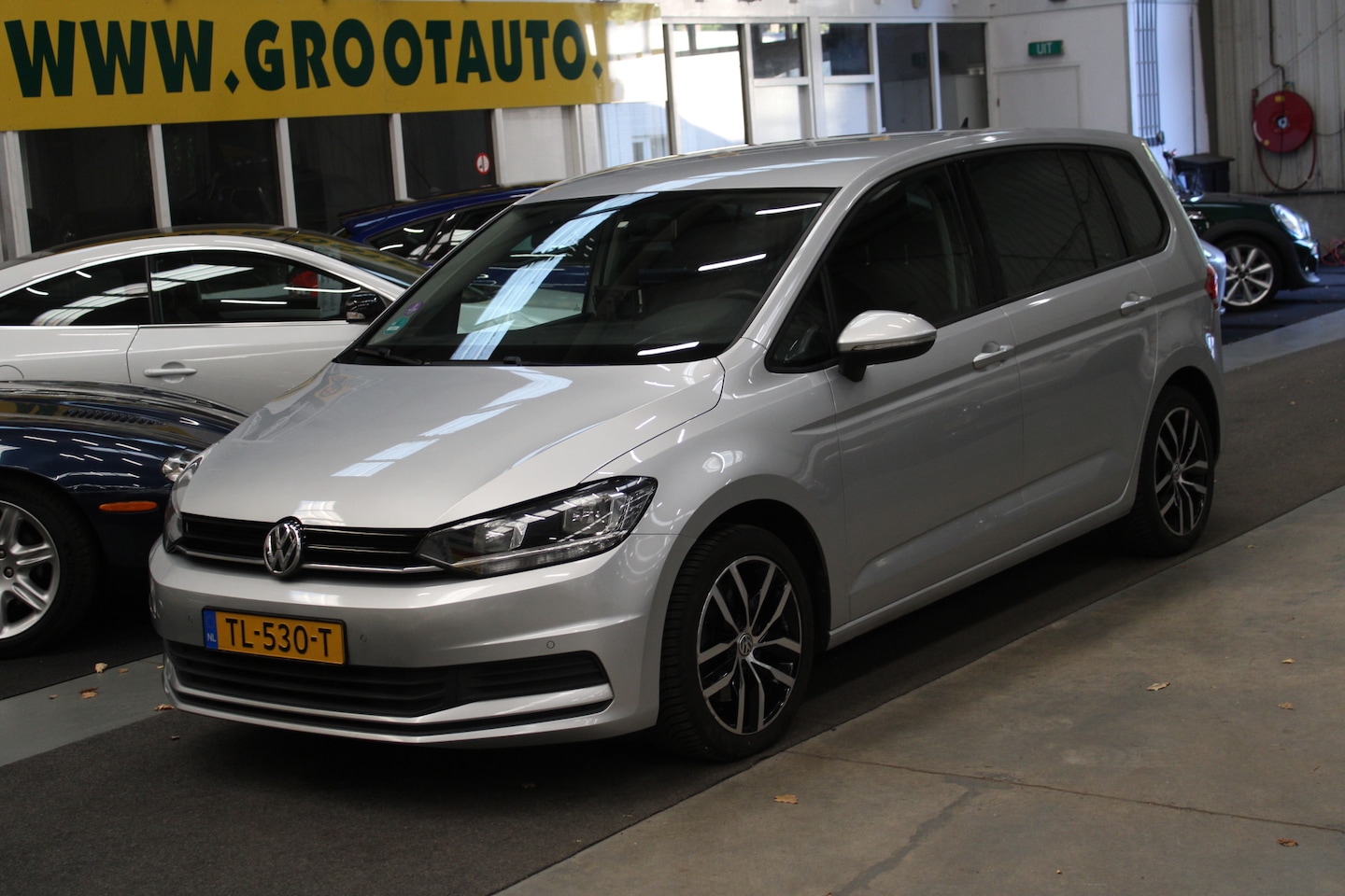 Volkswagen Touran - 1.2 TSI Connected Series 7persoons|Cruise|Navi - AutoWereld.nl