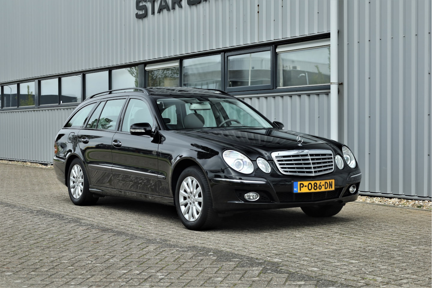 Mercedes-Benz E-klasse Estate - E 280 Elegance Youngtimer - AutoWereld.nl