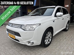 Mitsubishi Outlander - 2.0 PHEV Intense LEDER*SCHUIFDAK*TREKHAAK