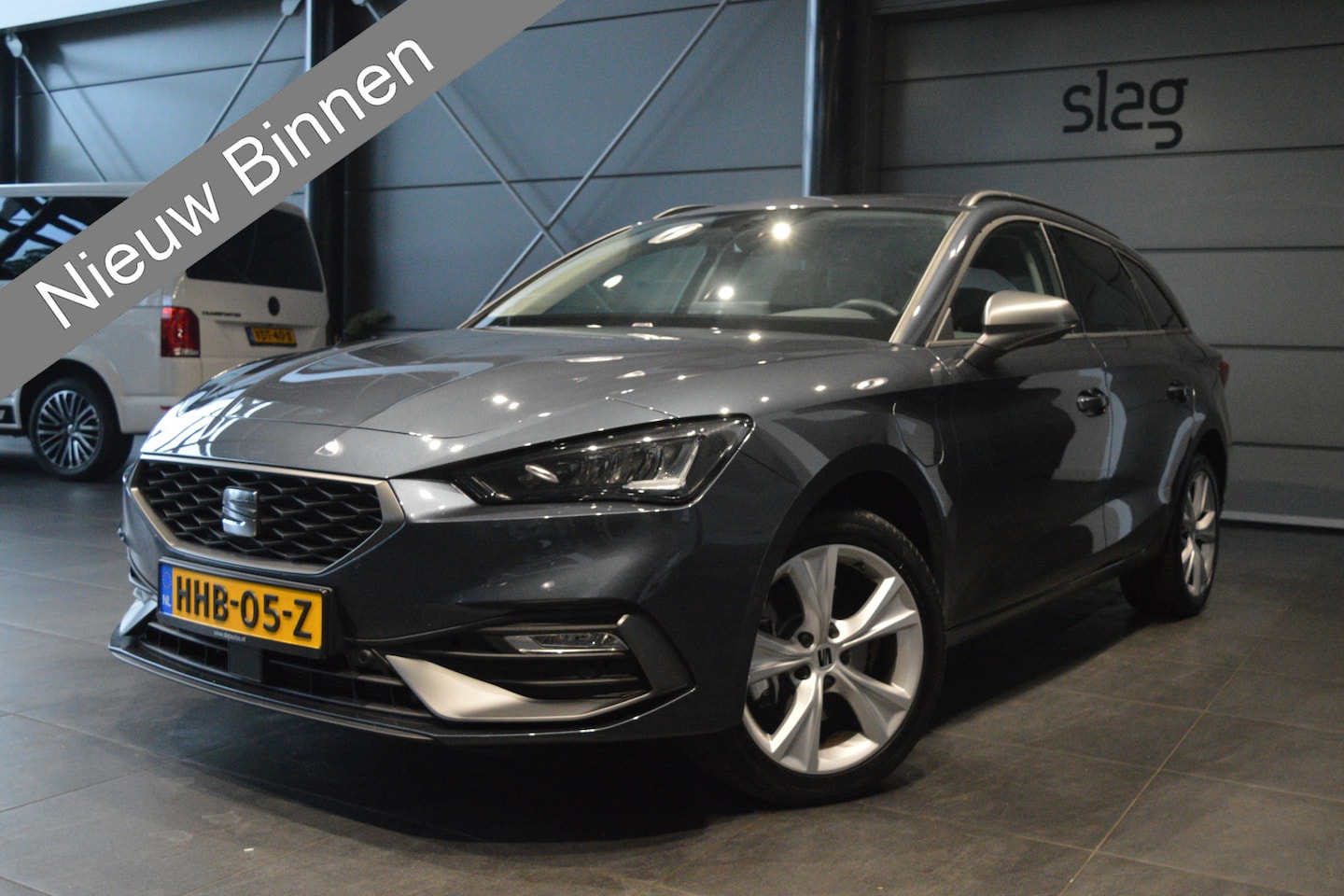 SEAT Leon Sportstourer - 1.5 TSI e-Hybrid FR clima cruise trekhaak 17 inch !! - AutoWereld.nl