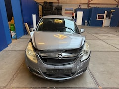 Opel Corsa - LET OP SCHADE VOORKANT, MOTOR IN ORDE RIJD EN SCGHAKELT GOED