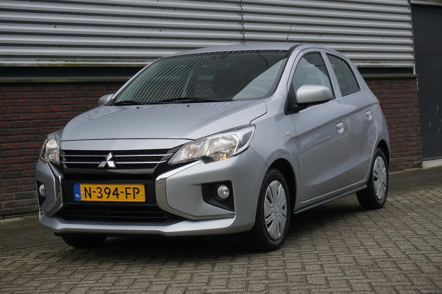 Mitsubishi Space Star - 1.2 Cool+/AppleCarPlay Navigatie/Airco/Nette Auto /All-Season banden. - AutoWereld.nl