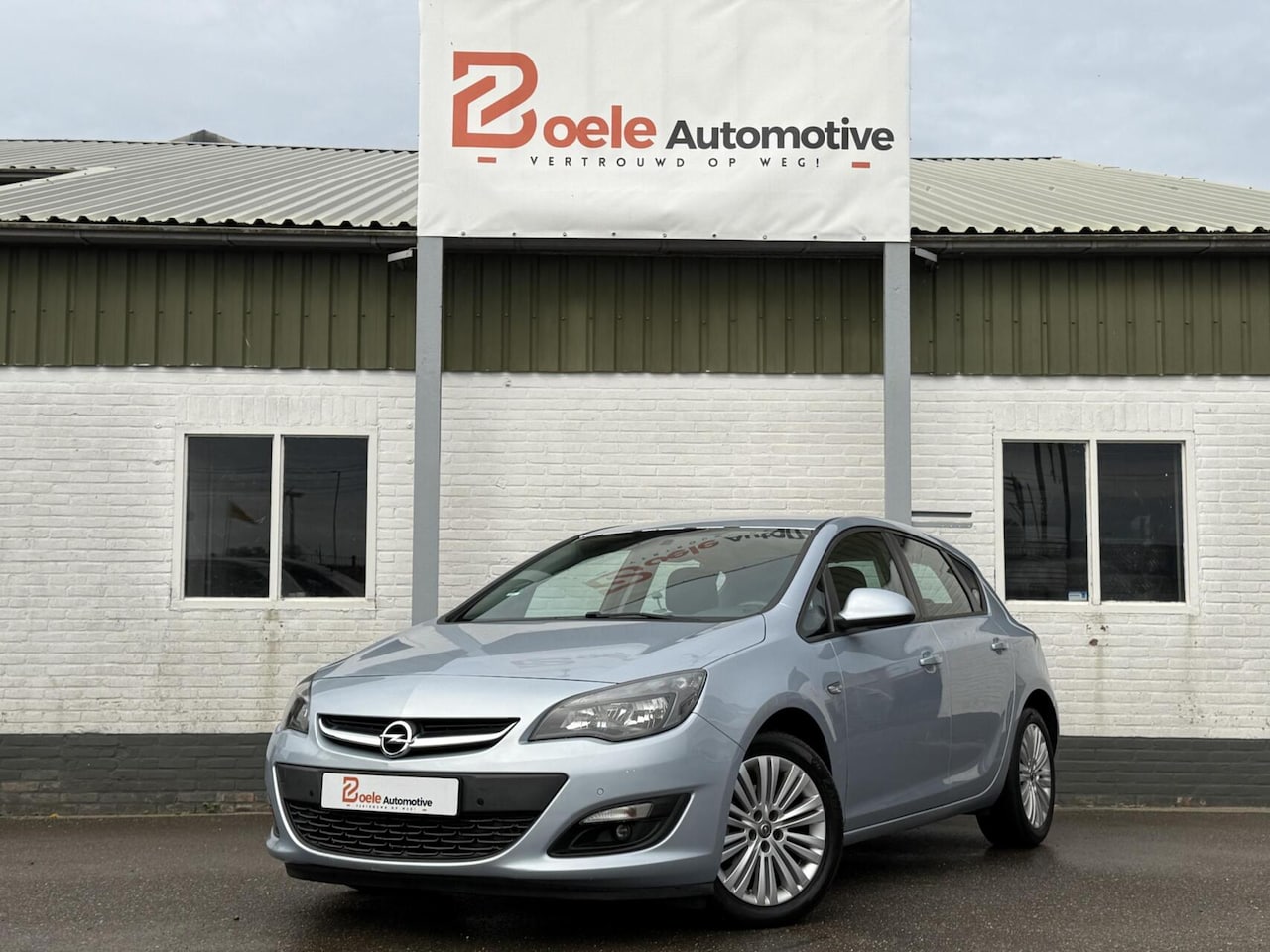 Opel Astra - 1.4 Turbo / Navi / Cruise / PDC / 1/2 Leder / 17 inch! - AutoWereld.nl