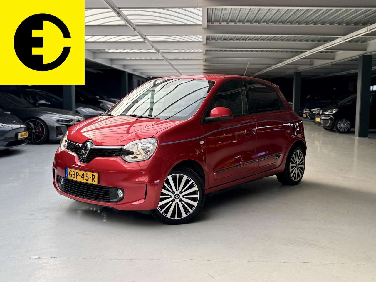 Renault Twingo Z.E. - R80 Intens | Apple CarPlay / android auto | PDC | Camera - AutoWereld.nl
