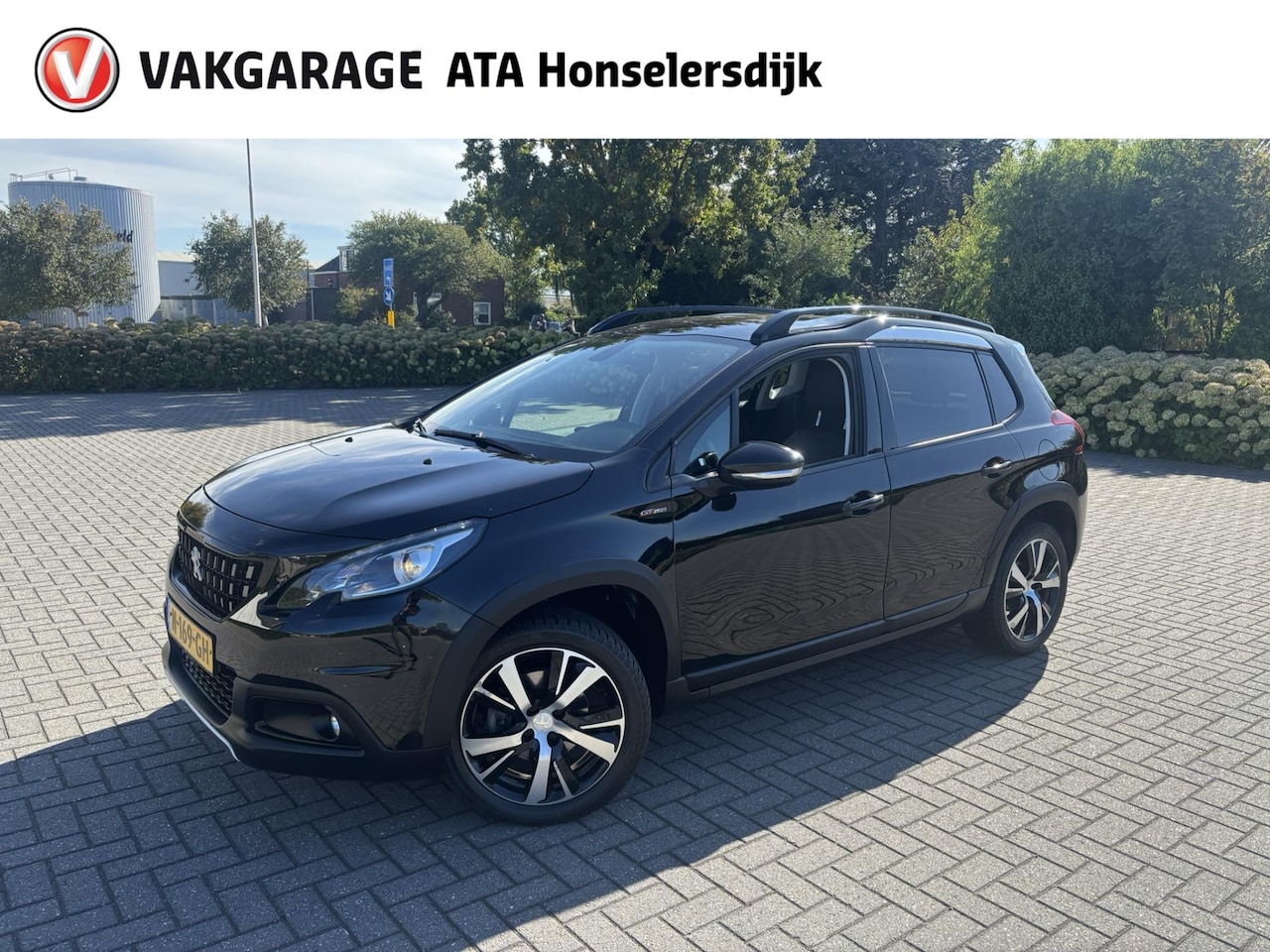 Peugeot 2008 - 1.2 PureTech GT-line | Cruise control | Stoelverwarming | Camera achter | Climate control - AutoWereld.nl