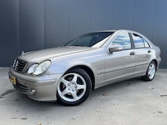 Mercedes-Benz C-klasse - 180 K. Classic CRUISE ECC TREKHAAK