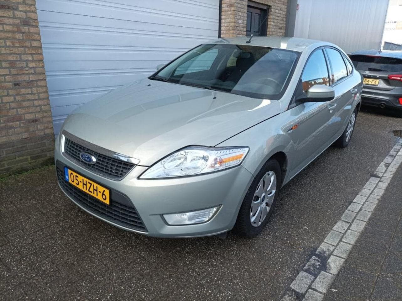 Ford Mondeo - 2.0-16V Clima Cruise NL-Auto NAP - AutoWereld.nl