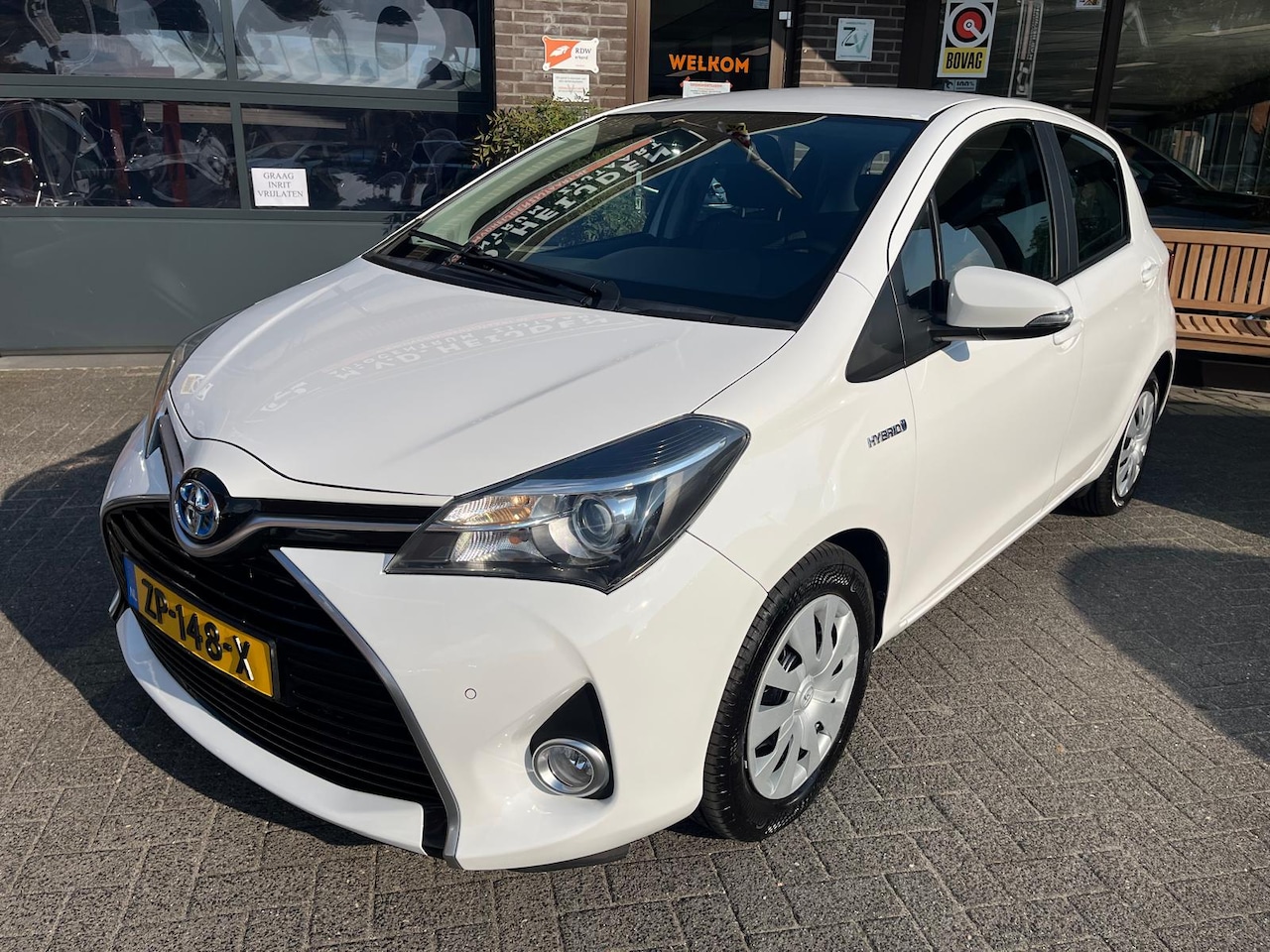 Toyota Yaris - 1.5 FULL HYBRID CVT 5-drs. - AutoWereld.nl