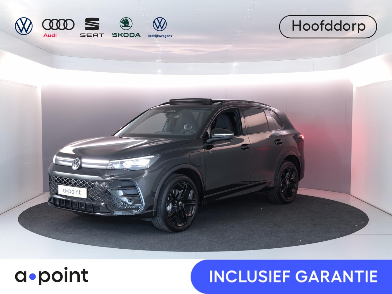 Volkswagen Tiguan - 1.5 eHybrid R-Line Edition 272 PK PHEV | Verlengde garantie | Panorama dak | Trekhaak | Bl - AutoWereld.nl