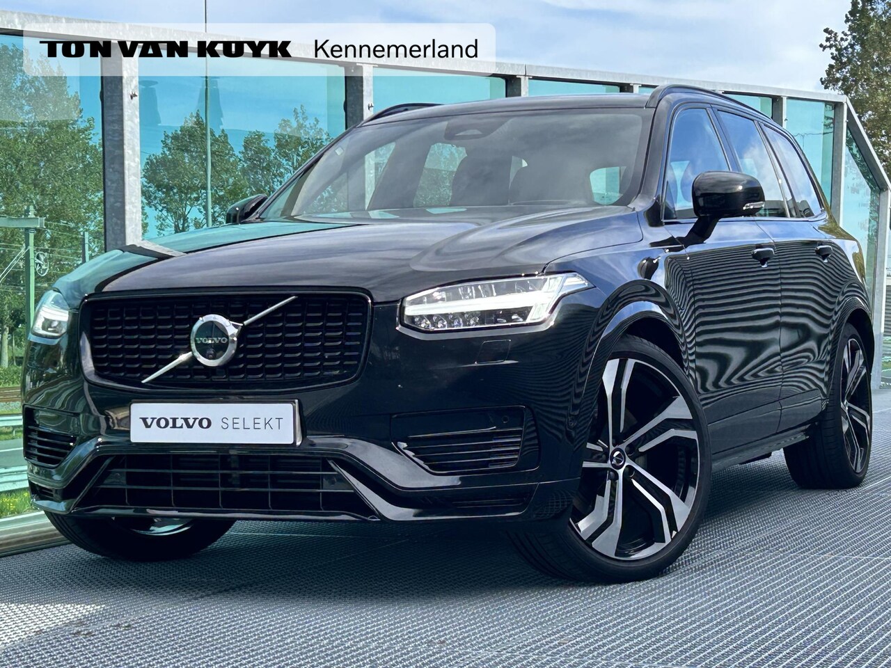 Volvo XC90 - 2.0 T8 Plug-in hybrid AWD Ultra Dark Trekhaak, Luchtvering, Panoramadak, 4x Stoelverwarmin - AutoWereld.nl