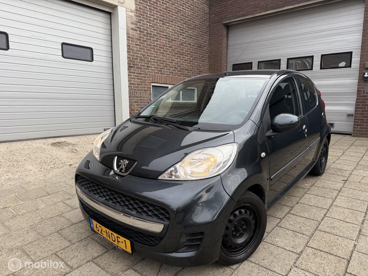 Peugeot 107 - 1.0-12V XR 1.0-12V XR - AutoWereld.nl