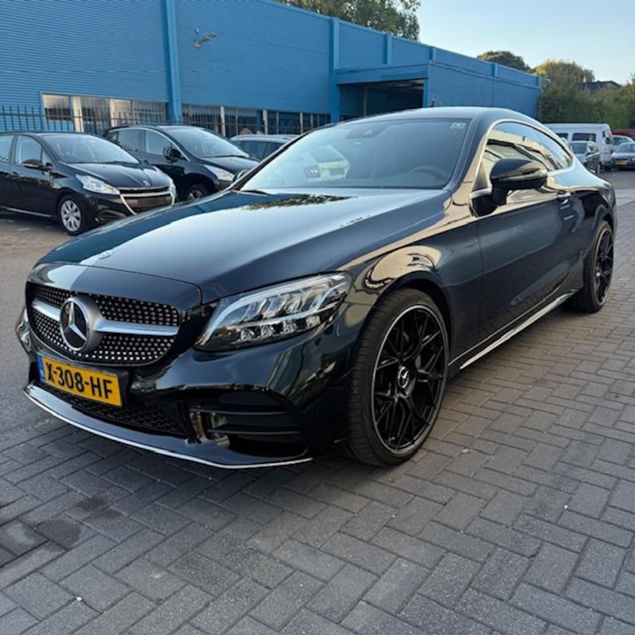 Mercedes-Benz C-klasse Coupé - 180 Premium Plus Pack 180 Premium Plus Pack - AutoWereld.nl