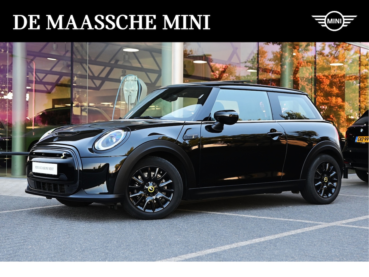 MINI Mini-Electric - Classic / Panoramadak / Sportstoelen / Comfort Access / Adaptieve LED / Stoelverwarming / - AutoWereld.nl