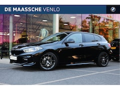 BMW 1-serie - 118i High Executive M Sport Automaat / Trekhaak / Panoramadak / Stoelverwarming / Stuurver