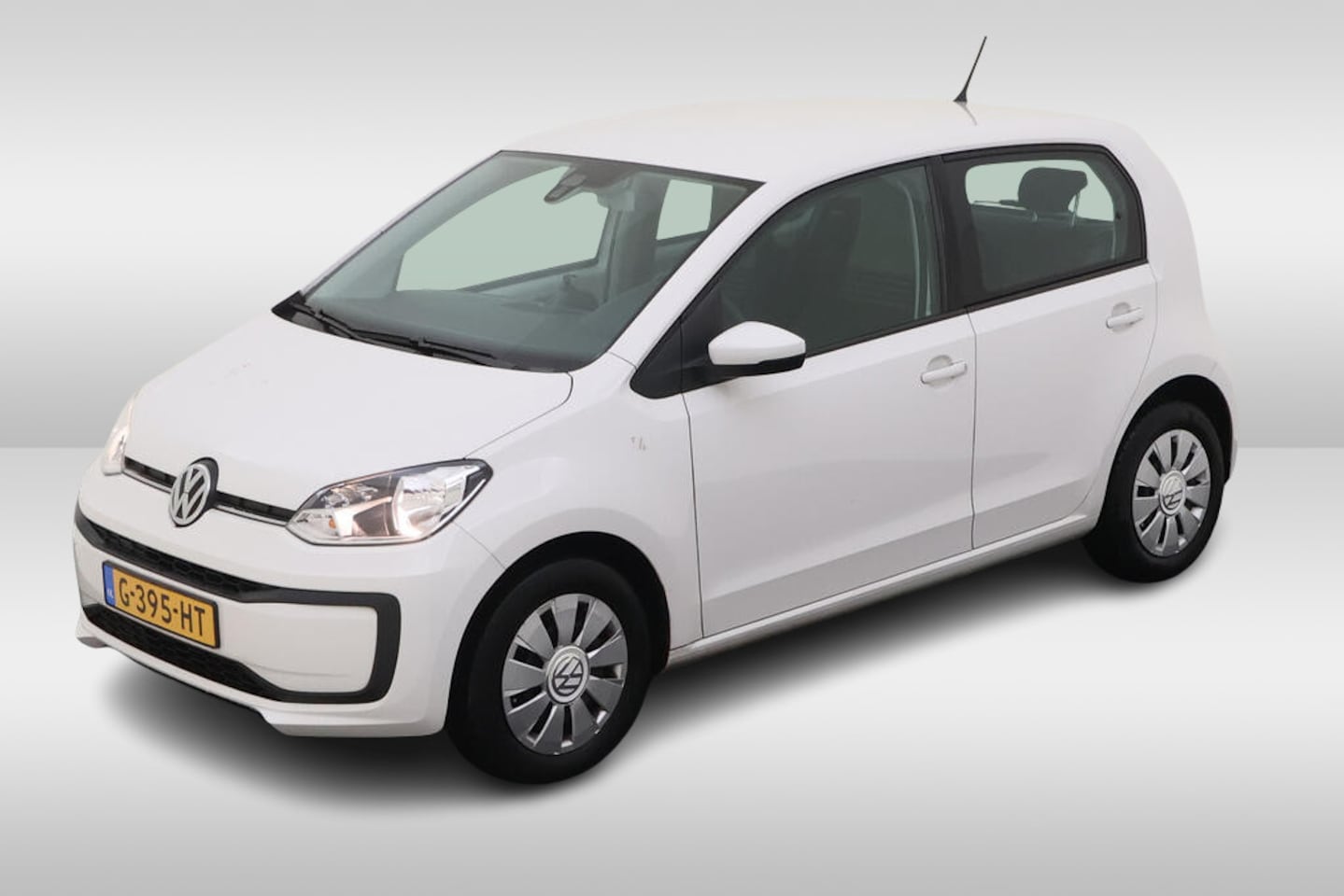 Volkswagen Up! - 1.0 BMT 60pk move up! / Cruise Control / Parkeersensoren a - AutoWereld.nl