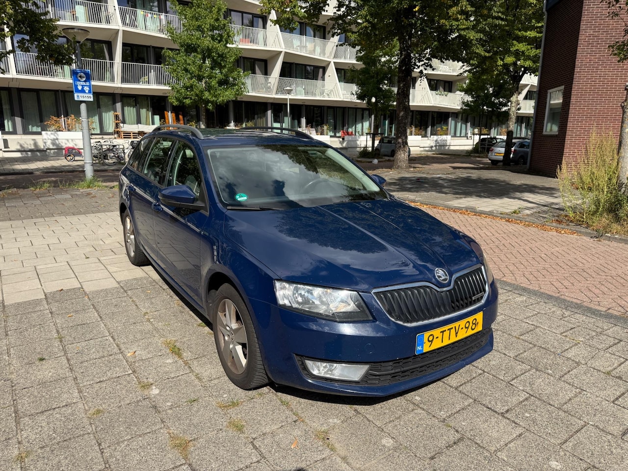 Skoda Octavia Combi - 1.6 TDI Greenline Business Cruise 1-Eigenaar - AutoWereld.nl