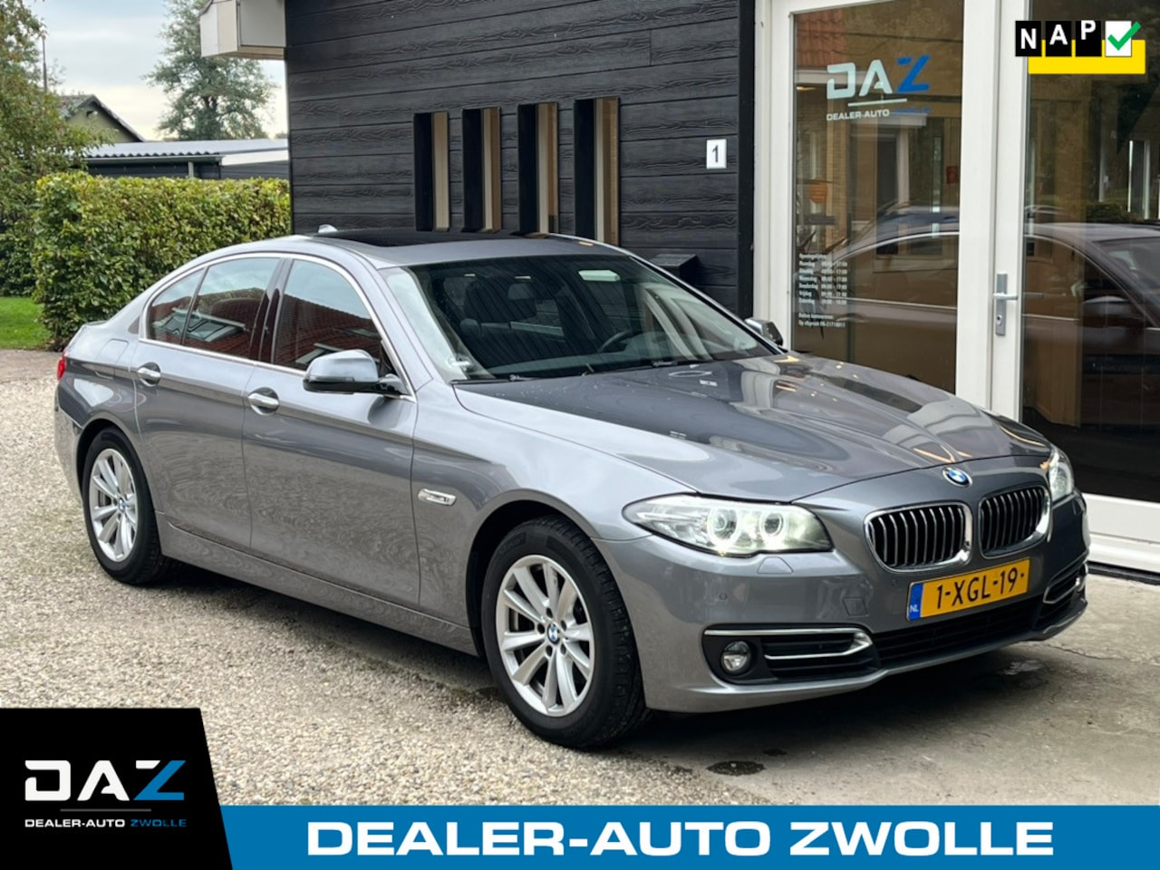 BMW 5-serie - 520i Last Minute Edition Aut/Ecc/Leer/Navi/Dak - AutoWereld.nl