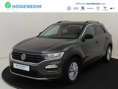 Volkswagen T-Roc - 1.5 TSI Style | Navigatie | Parkeerassistent | Adaptieve cruise control | CarPlay | Elektr