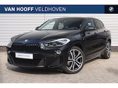 BMW X2 - sDrive20i High Executive M Sport Automaat / Sportstoelen / Achteruitrijcamera / Comfort Ac
