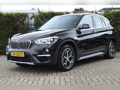 BMW X1 - sDrive20i High Executive Edition ACC | Stoelverwarming | Trekhaak | HUD | Memory | Navi |