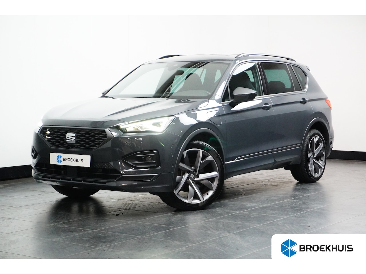 SEAT Tarraco - 1.4 e-Hybrid PHEV 245PK DSG-6 FR ADAPT. CRUISE | ELECT. TREKHAAK | APP. CONNECT | LED - AutoWereld.nl